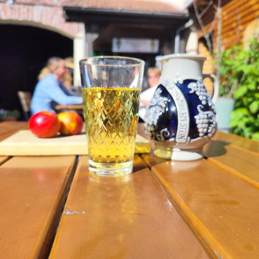 Gasthaus & Hotel Drei Lilien Werbach Eksteriør billede